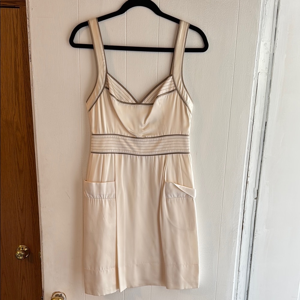 Elegant Cream Sleeveless Dress